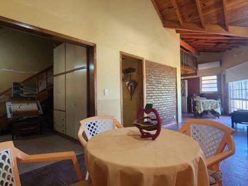 VENTA CASA 3 AMB Bº PRIVADO LOS OMBÚES FCIO VARELA