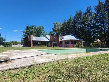 VENTA CASA 3 AMB Bº PRIVADO LOS OMBÚES FCIO VARELA