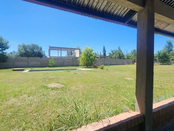 VENTA CASA 3 AMB Bº PRIVADO LOS OMBÚES FCIO VARELA