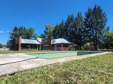 VENTA CASA 3 AMB Bº PRIVADO LOS OMBÚES FCIO VARELA