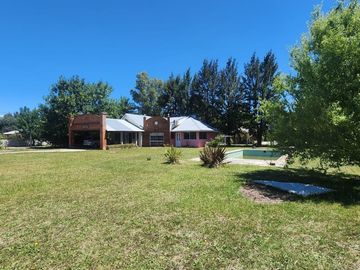 VENTA CASA 3 AMB Bº PRIVADO LOS OMBÚES FCIO VARELA