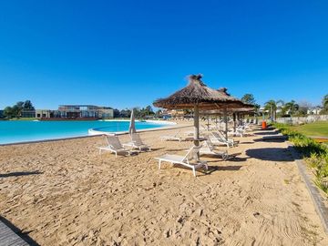 Venta lote de 900 metros en Terralagos