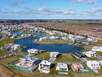 Venta lote de 900 metros en Terralagos