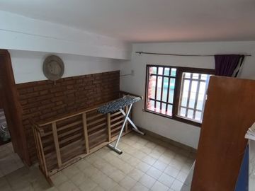 Casa 2 Hab + Dep + Local  en Cruz del Eje
