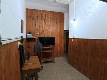 Casa 2 Hab + Dep + Local  en Cruz del Eje