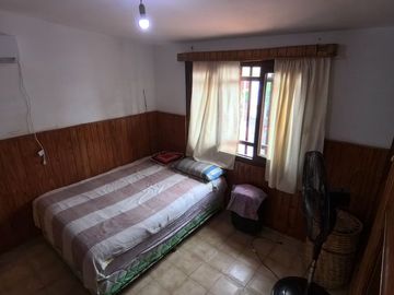 Casa 2 Hab + Dep + Local  en Cruz del Eje