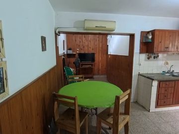 Casa 2 Hab + Dep + Local  en Cruz del Eje