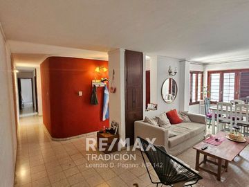 Casa en venta – Av. Italia - Resistencia