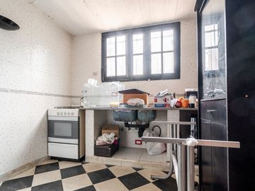 VENTA Casa 8 Amb. ¡Super Amplia! 