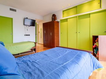 VENTA Casa 8 Amb. ¡Super Amplia! 