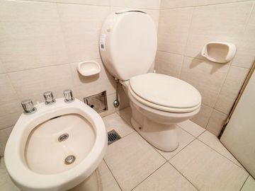 VENTA Casa 8 Amb. ¡Super Amplia! 