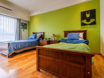 VENTA Casa 8 Amb. ¡Super Amplia! 
