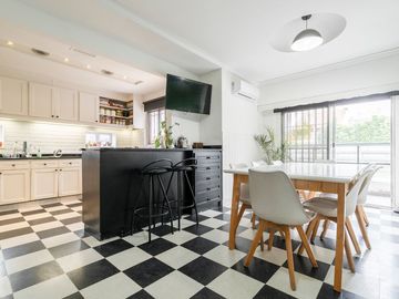VENTA Casa 8 Amb. ¡Super Amplia! 