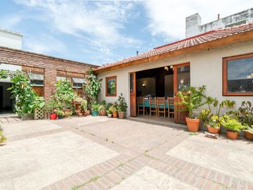 VENTA Casa 8 Amb. ¡Super Amplia! 