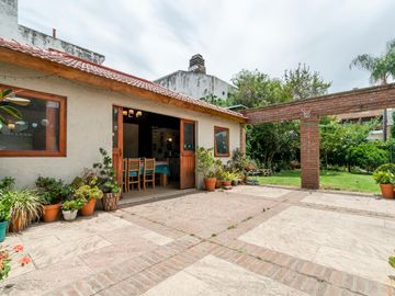 VENTA Casa 8 Amb. ¡Super Amplia! 