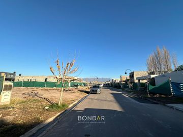 CASA EN VENTA GRAN BOEDO -3 Dorm/ Cochera doble/ Finas terminaciones