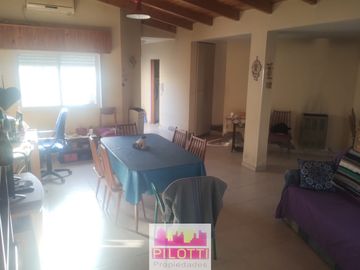 Casa en venta de 1 dormitorio c/ cochera en Pedro Pico