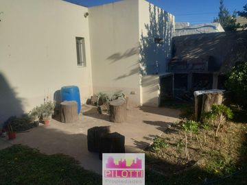 Casa en venta de 1 dormitorio c/ cochera en Pedro Pico