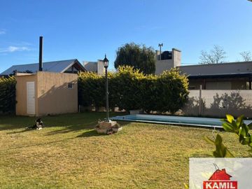 Casa en venta de 3 dormitorios c/ cochera en San Ignacio