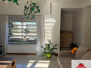 Casa en venta de 3 dormitorios c/ cochera en San Ignacio
