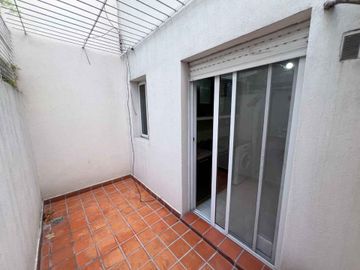 VENTA DEPARTAMENTO 4 AMBIENTES MAS DEPENDENCIA