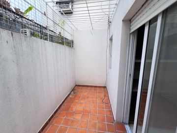 VENTA DEPARTAMENTO 4 AMBIENTES MAS DEPENDENCIA