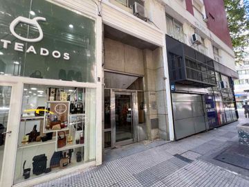 VENTA DEPARTAMENTO 4 AMBIENTES MAS DEPENDENCIA