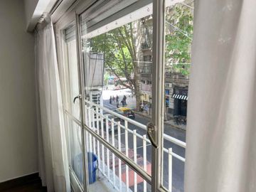 VENTA DEPARTAMENTO 4 AMBIENTES MAS DEPENDENCIA