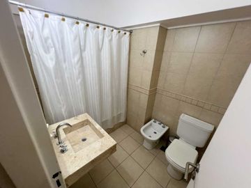 VENTA DEPARTAMENTO 4 AMBIENTES MAS DEPENDENCIA