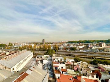 VENTA DPTO 4 AMB DEP BARRACAS COCHERA