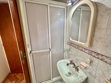 VENTA DPTO 4 AMB DEP BARRACAS COCHERA