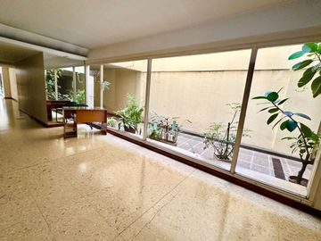 VENTA DPTO 4 AMB DEP BARRACAS COCHERA