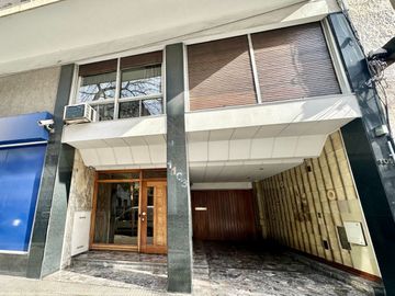 VENTA DPTO 4 AMB DEP BARRACAS COCHERA