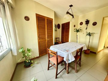 VENTA DPTO 4 AMB DEP BARRACAS COCHERA