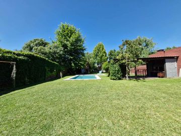 CASA EN VENTA LONGCHAMPS 5 AMB APTO CREDITO