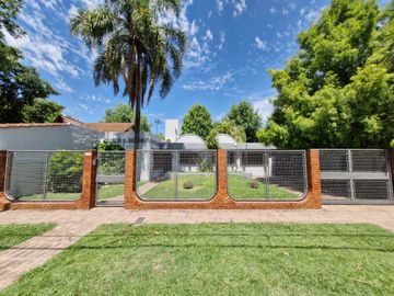 CASA EN VENTA LONGCHAMPS 5 AMB APTO CREDITO