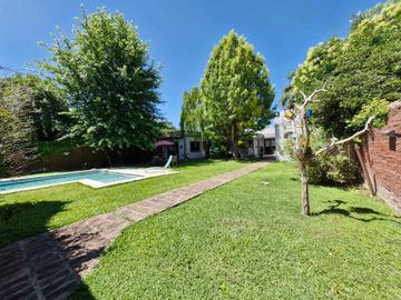 CASA EN VENTA LONGCHAMPS 5 AMB APTO CREDITO
