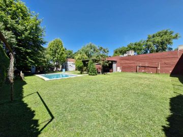 CASA EN VENTA LONGCHAMPS 5 AMB APTO CREDITO