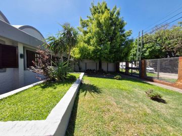 CASA EN VENTA LONGCHAMPS 5 AMB APTO CREDITO