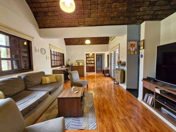CASA EN VENTA LONGCHAMPS 5 AMB APTO CREDITO