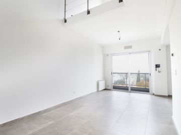 VENTA DEPTO DUPLEX CON TERRAZA Y COCHERA  QUILMES
