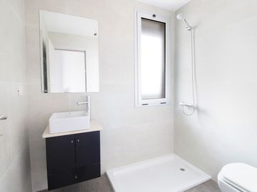 VENTA DEPTO DUPLEX CON TERRAZA Y COCHERA  QUILMES