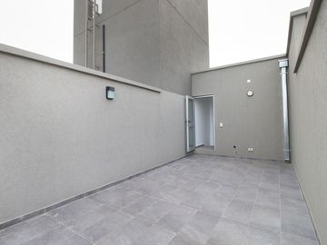 VENTA DEPTO DUPLEX CON TERRAZA Y COCHERA  QUILMES