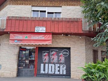 Venta Casa con Locales, Oficinas, Morón