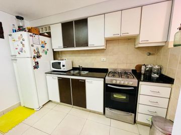 DEPTO 2 AMBIENTES EN VENTA SAN ISIDRO CON COCHERA