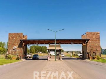 Casa en Venta, Barrio Privado Canales de Plottier