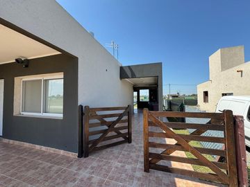 CASA VENTA 4 AMBIENTES PEDREGALES DE SAN VICENTE