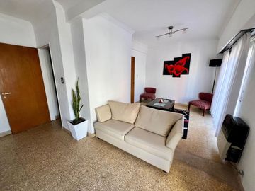 Venta Dpto 3 Amb + Depend Terraza Al Frente Centro
