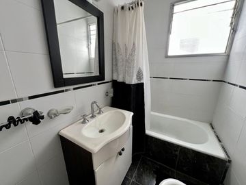 Venta Dpto 3 Amb + Depend Terraza Al Frente Centro