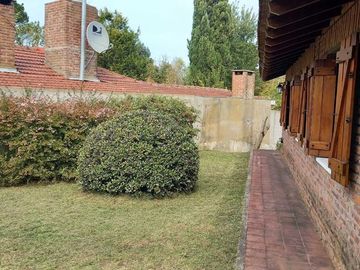 VENTA CASA 2 AMBIENTES LOTE 700 M VILLA GESELL